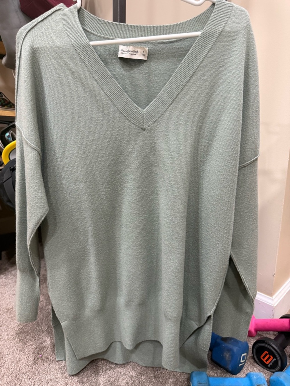 Abercrombie & Fitch Light Mint V-Neck Sweater